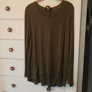 Nene Leakes hi low tee